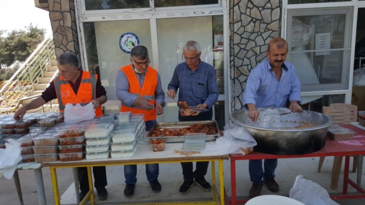 "Gönül Sofrası" ile her gün 150 eve sıcak yemek ulaştırılıyor