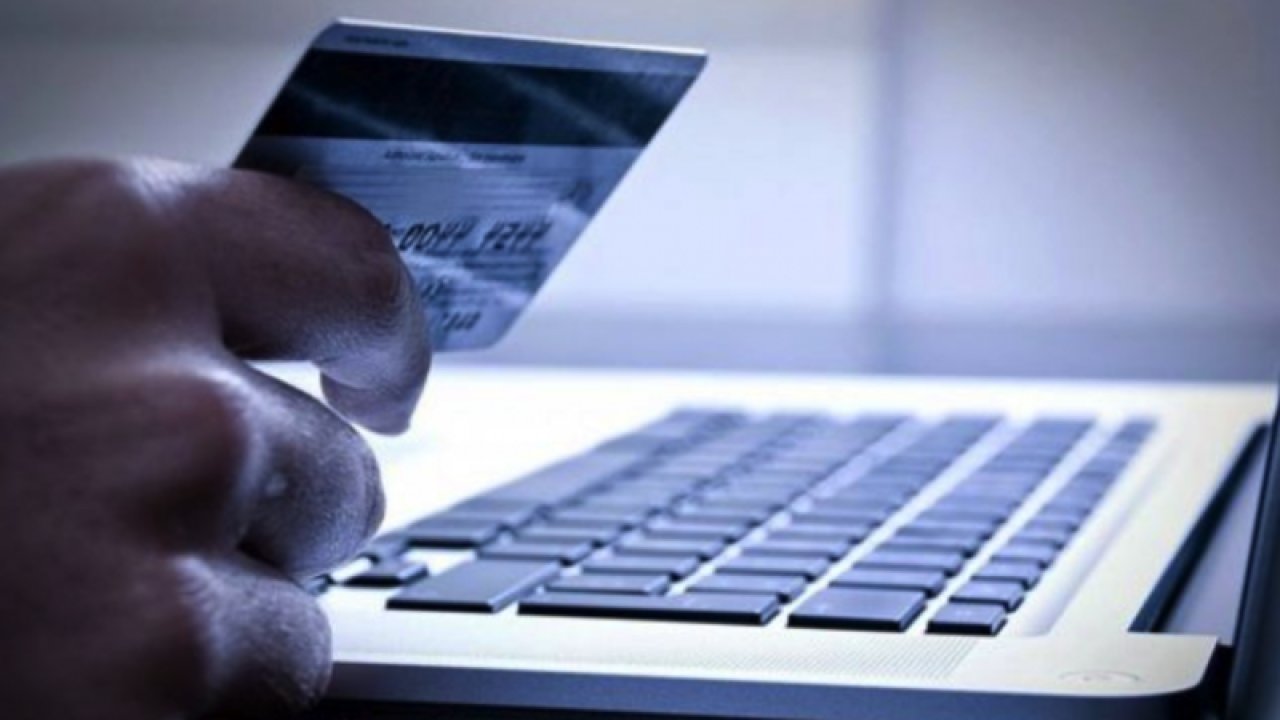 Bu benim başıma gelmez diye düşünmeyin! İnternette dolandırılmamızın 10 nedeni