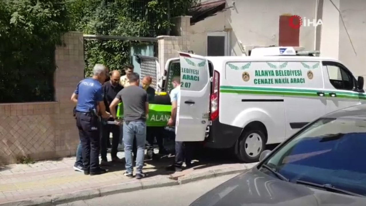 Korkunç cinayet! Baba cinnet getirdi... 4 ve 6 yaşındaki çocuklarını bıçaklayarak öldürdü. Anneden kahreden çığlık: Kocam çocuklarımı kesti