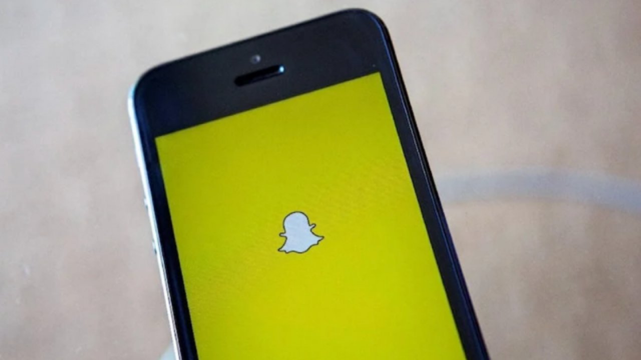 Snapchat’ten yeni özellik-Paylaşılan Hikayeler