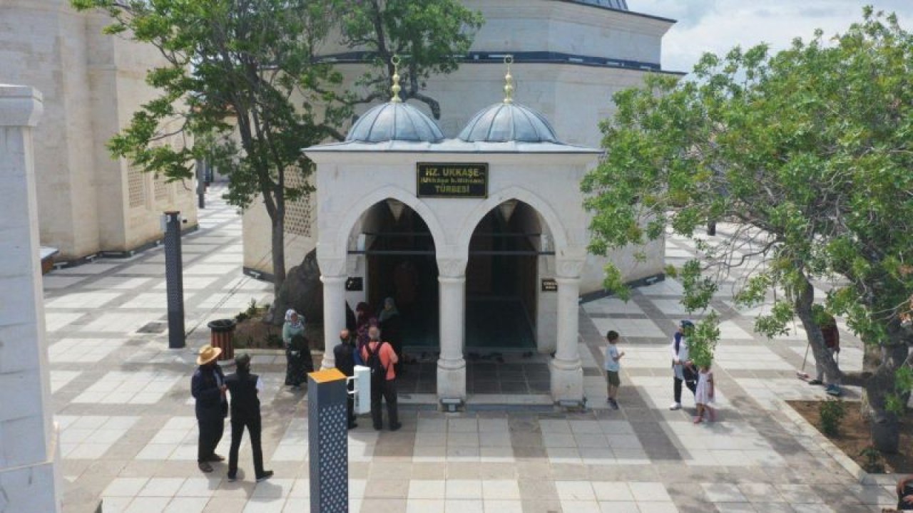 Hz. Ukkaşe Türbesi restorasyonun ardından ziyaretçilerini ağırlıyor