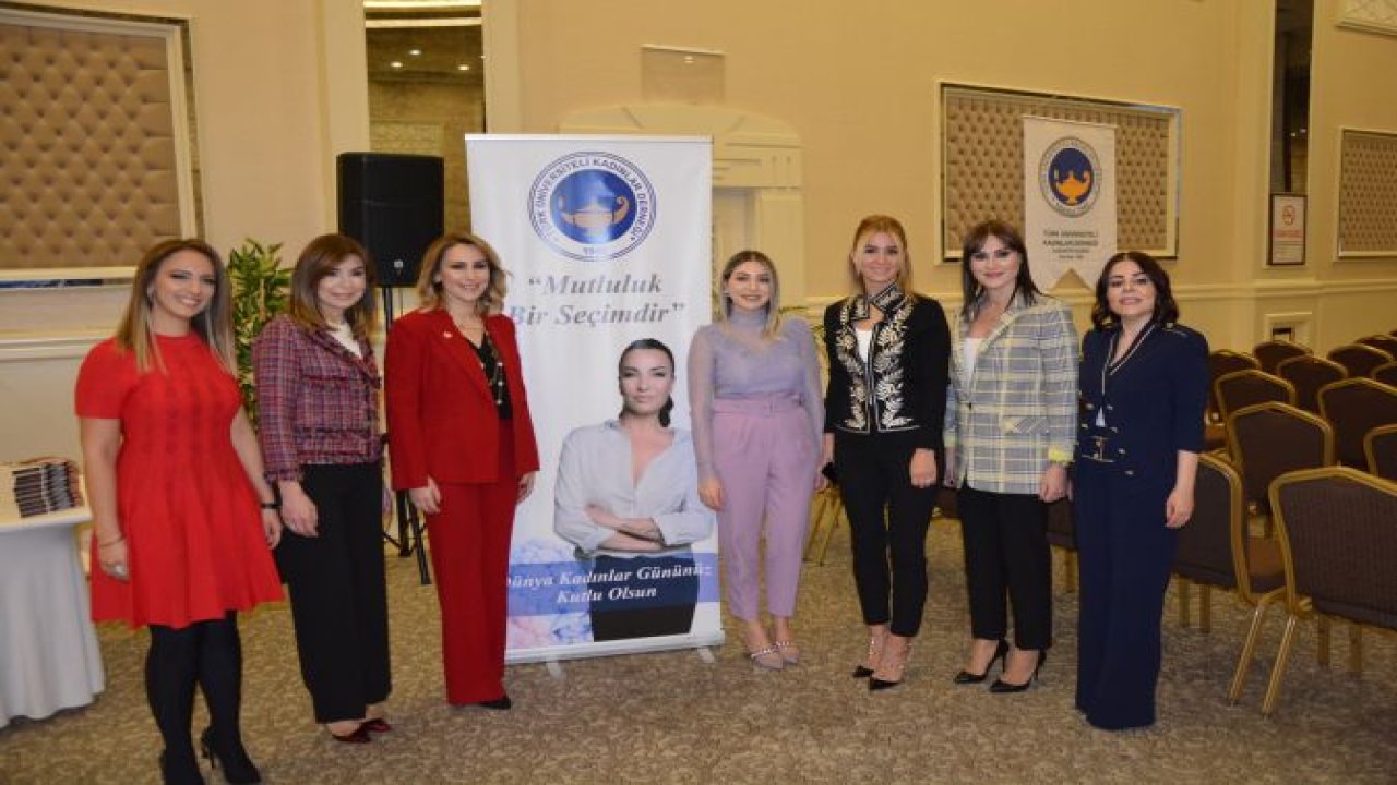 Yazar Nilgün Bodur Mutluluk Bir Seçimdir Söyleşisiyle Üniversiteli Kadınlarla Buluştu