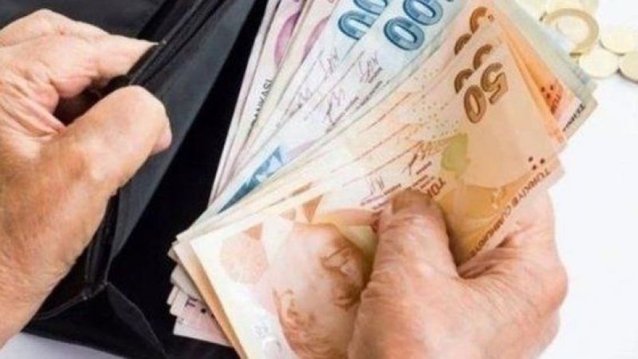 Emekli Maaşları Somutlaşmaya Başladı: Emeklilere Büyük Sürpriz Geliyor! Enflasyon Karşısında Dev Maaş Zammı Kapıda!