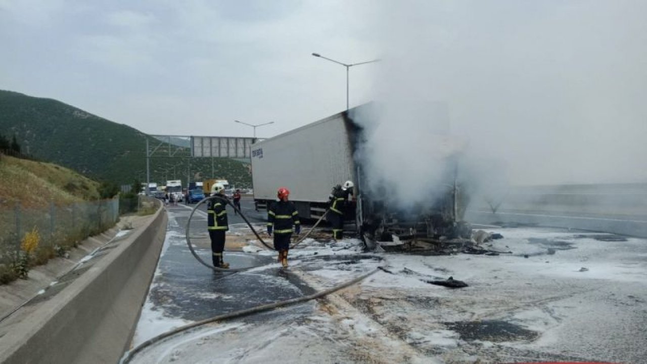 Son Dakika...Gaziantep'te iki tırın çarpıştığı kazada 1 kişi yaralandı.Kazada tır alev alarak yandı