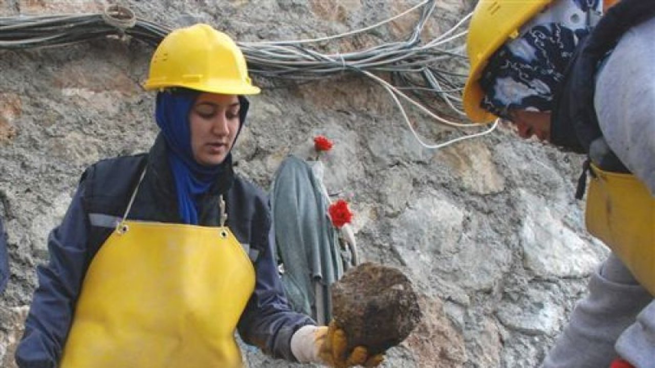 Kadınlarda Emeklilik Yaşı Netleşmeye Başladı: Kadınlar Kaç Yaşında Emekli Olabilecek? İşte Detaylar...