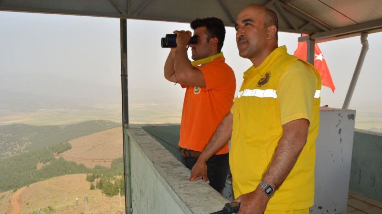 Yangın gözetleme kulesi personeli gözünü ormanlardan ayırmıyor