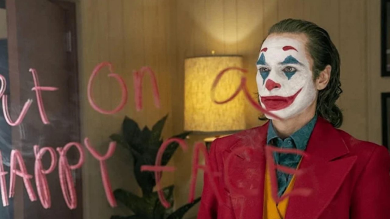 Yönetmen Todd Phillips paylaştı: Joker geri dönüyor...