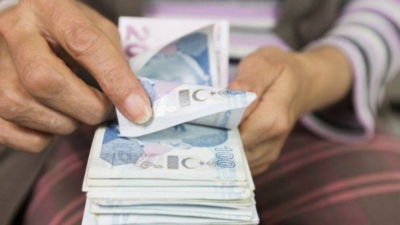 Sözleşmeliler Dört Gözle Bekliyor, Detaylar Belli Olmaya Başladı: Tayin Hakkı, Maaş Artışı ve Daha Birçok Hak Gelecek!