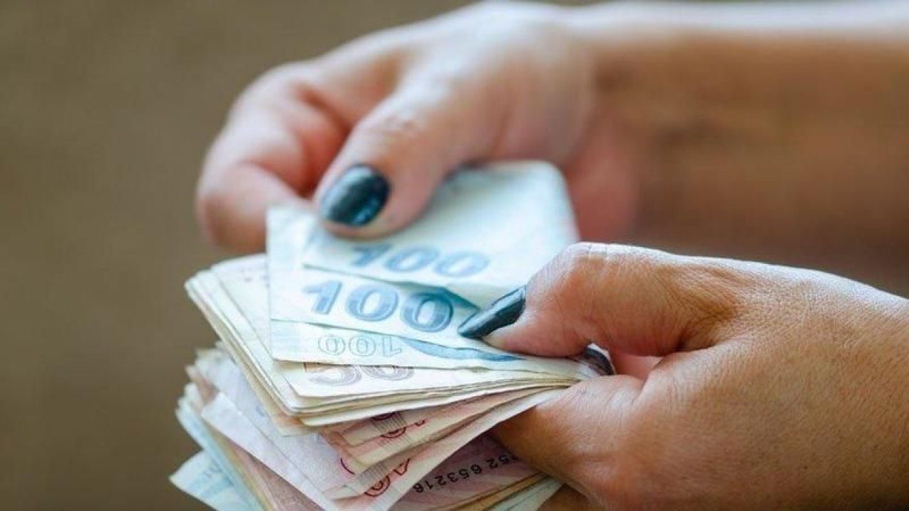 Emekli Olan veya Tanıdığı Olana Anında 500 TL Hediye! Milyonlar Sıraya Girdi…