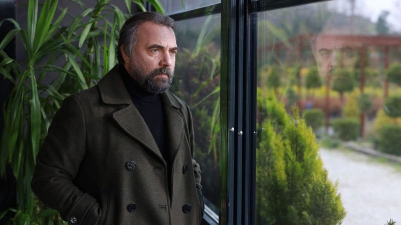 Oktay Kaynarca Sevenlerine Müjdeli Haberi Verdi! Pelin Akil ile Yeni Proje Başlıyor!