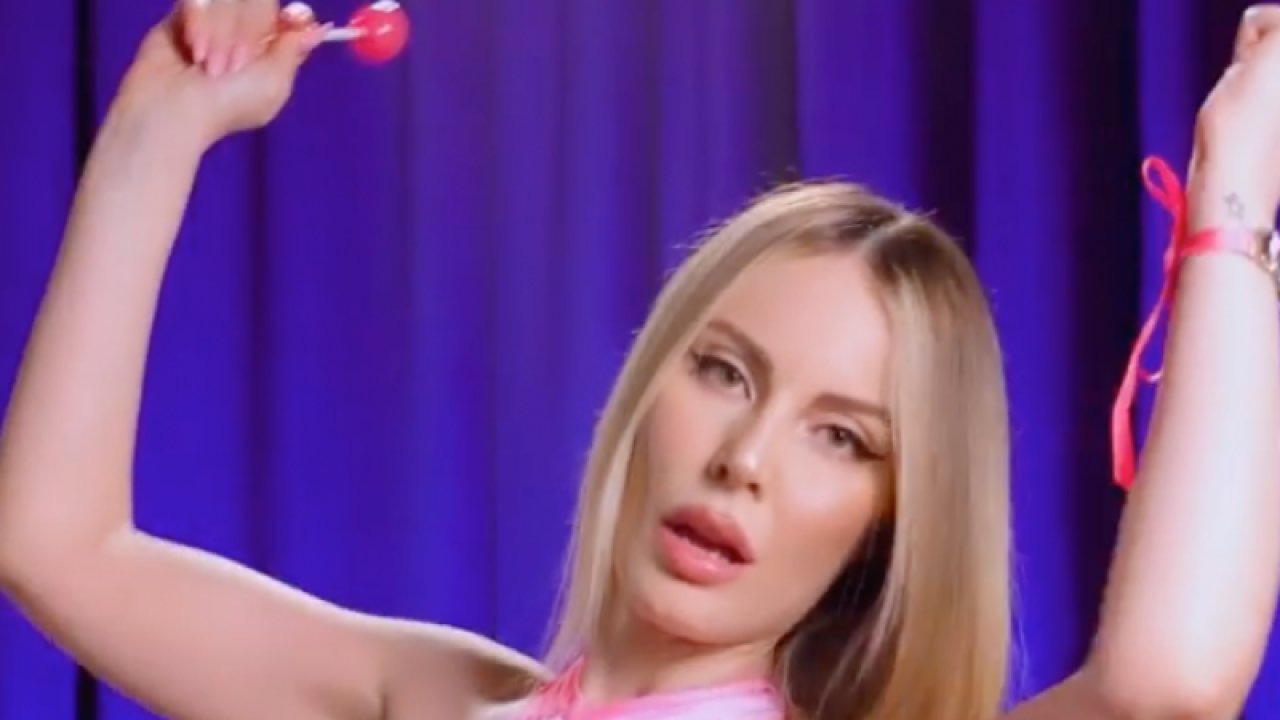 Hande Sarıoğlu: Dolar kadar değerliyim! "Göğüslerimi 18 bin TL'ye yaptırdım"