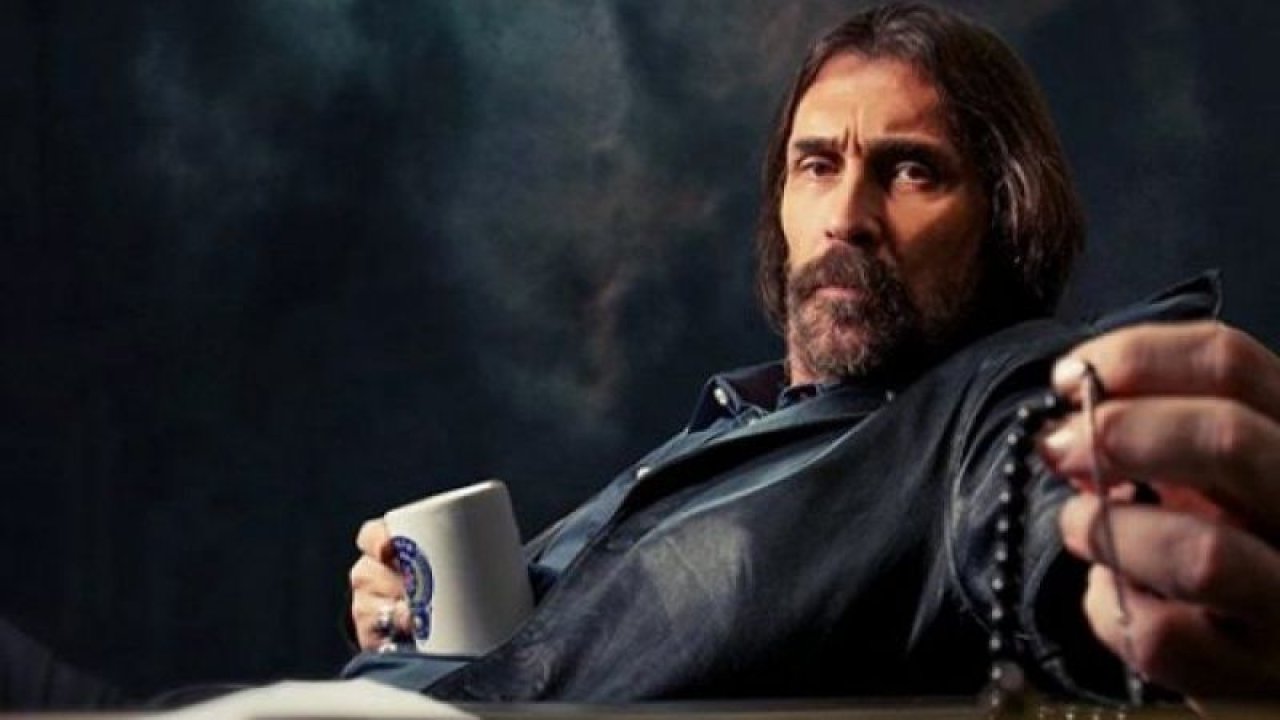 Televizyonlarda Behzat Ç. Rüzgarı Yeniden Esecek! Erdal Beşikçioğlu'nun Eskiye Dönüş Projesi Sevenlerini Mutlu Etti!