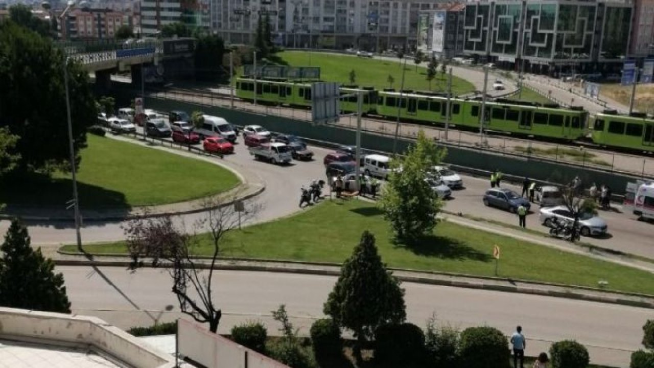 Son Dakika: Gaziantep'te Fatih Sultan Mehmet Kavşağında Feci Kaza! Yaralılar Var...TIKLA İZLE