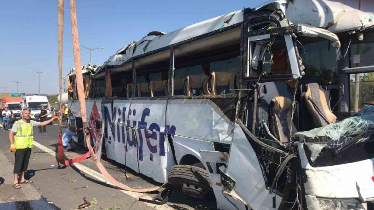 Kırklareli'nde yolcu otobüsü devrildi: Kazada 6 kişi öldü, 25 kişi de yaralandı