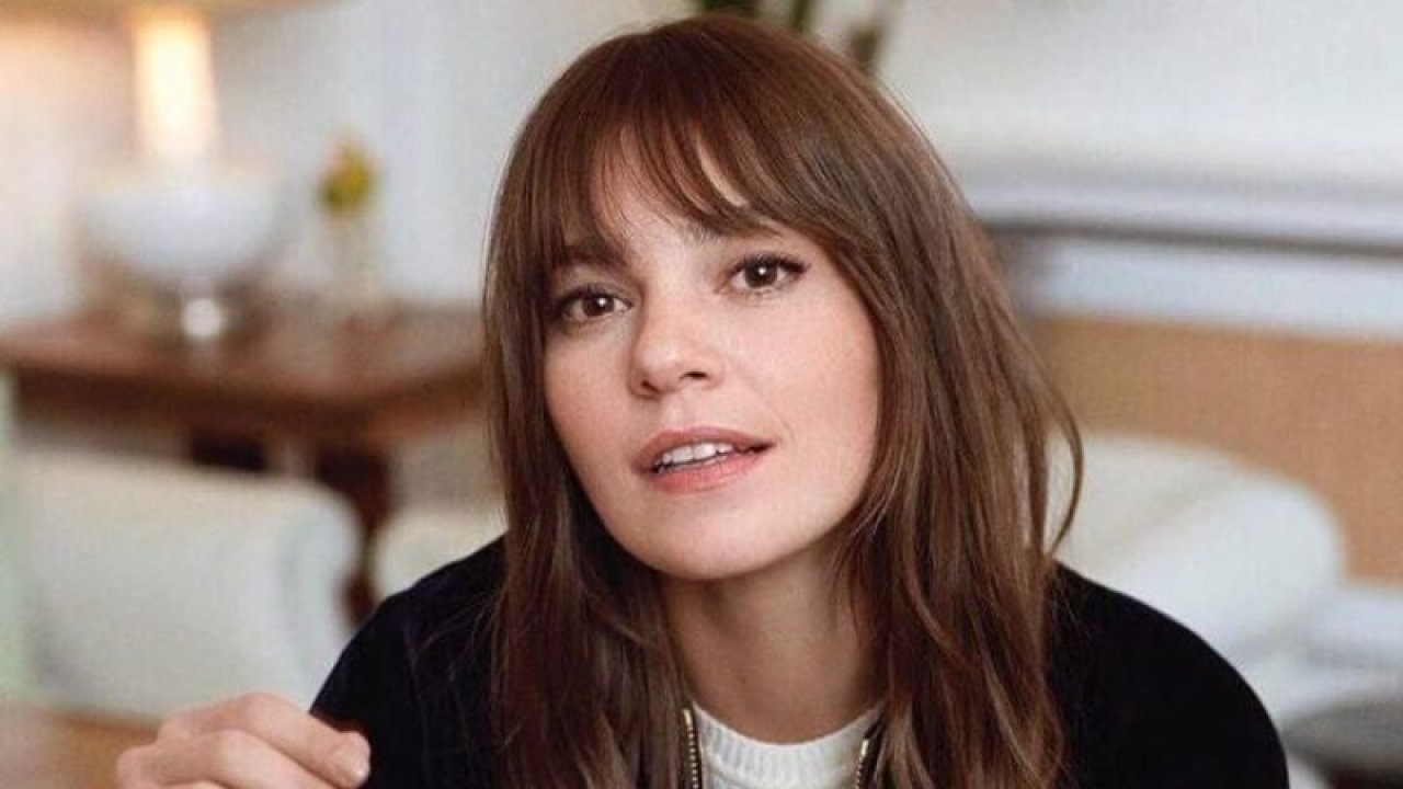 Uzun Süredir Setlerden Uzak Olan Aslı Enver, 2 Projeyle Birden Dönüyor!