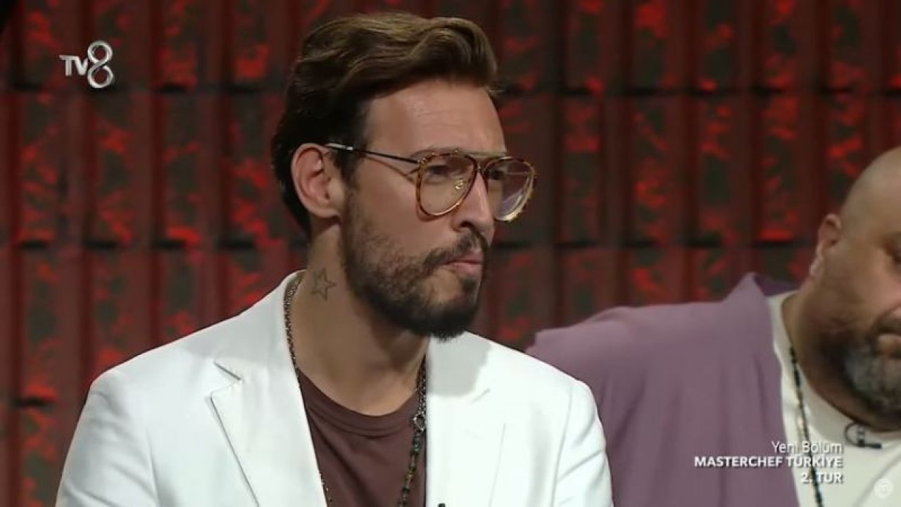 Masterchef Yarışmacı Adayı, Ortalığı Karıştırdı! Pudra Şekeri Kavanozunu Karıştırdı, Mehmet Yalçınkaya'nın Sert Sözlerinden Nasibini Aldı!