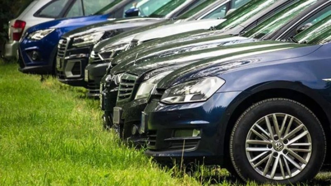 Bu Fiyata Artık Arabanın Kapısını Bile Vermiyorlar! O Banka 2014 Model Peugeot Aracı 46 Bin TL'den Satışa Sundu!