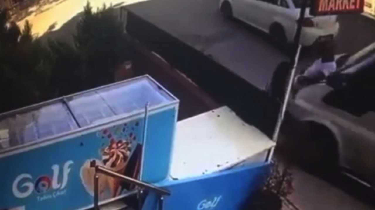 Eşini taciz eden kişiyi minibüsle ezdi! Yetmedi Yaralı Şahsı Sopalarla  Ölesiye Dövdüler...İşte Dehşet Anları