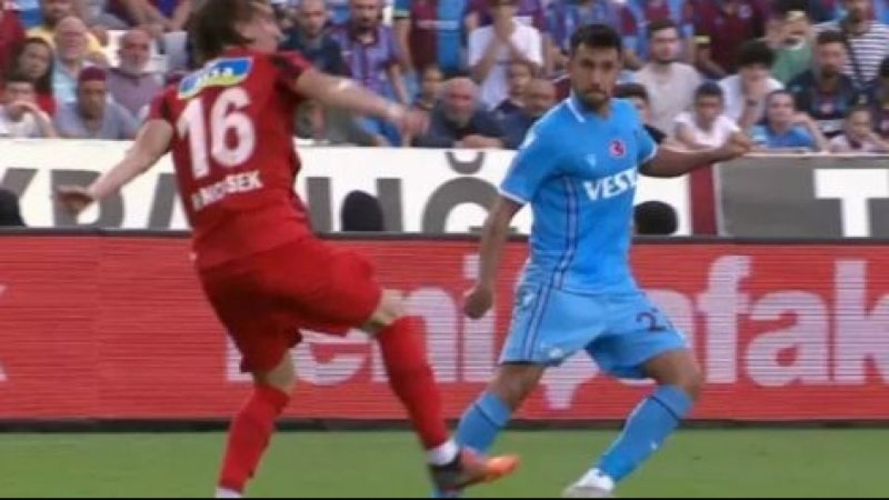 Gaziantep Ve Türkiye Bu Maçı Konuşuyor! Trabzonspor - Gaziantep FK maçında Neler Oldu? Hakem Mete Kalkavan'ın Kararları Sosyal Medyanın Gündeminde! İşte dakika dakika detaylar