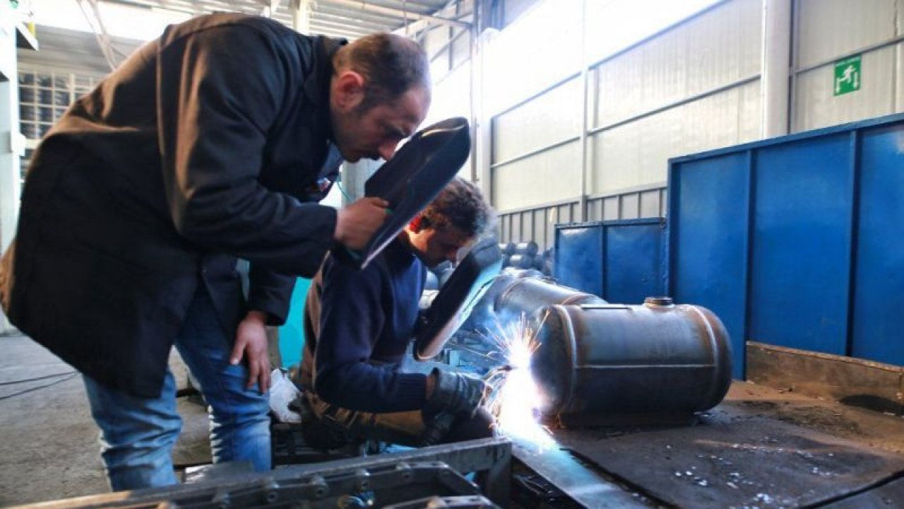 Asgari Ücrete Yeni Ara Zam İddiaları Sonrası Bakan Bilgin’den Açıklama Geldi! Asgari Ücret Zammı İçin Tarih Verildi!