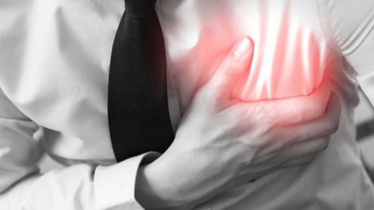 Kalp Krizi Her Zaman Şiddetli Göğüs Ağrısıyla Gelmez! Bu “Sinsi” Belirtilere Dikkat!