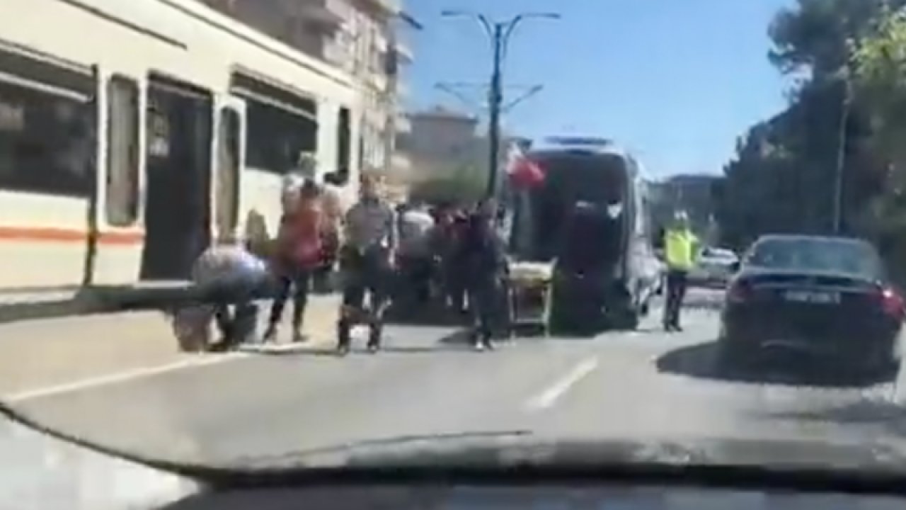 Flaş Haber.. Gaziantep'te bir kadına Tramvay çarptı...Video Haber