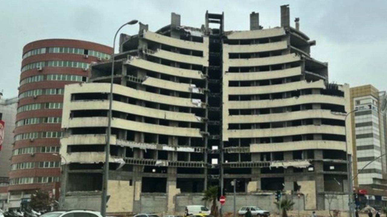 Gaziantep'in bir zamanlar en ünlü otellerinden olan Anatolian Otel'in kaderi netleşti. Anatolian Otel, Gaziantep İcra Dairesi tarafından satışa çıkarıldı...İhale yarın...İşte Detaylar