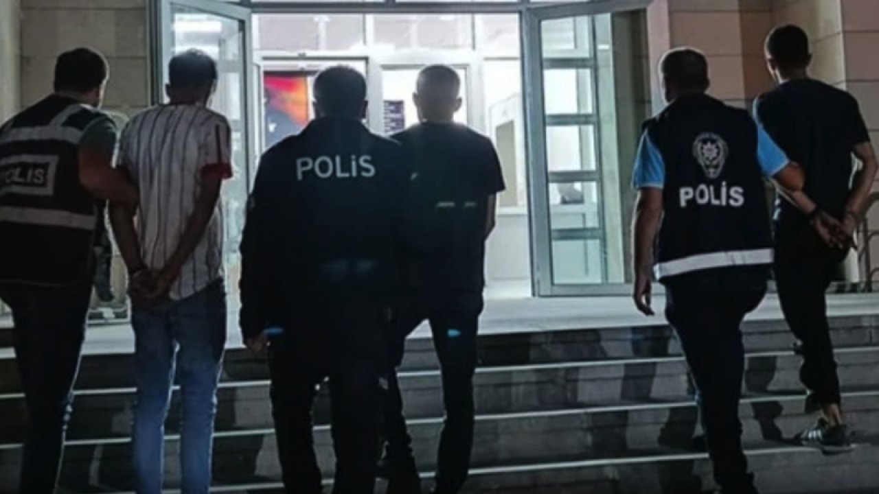 Gaziantep'te Otomobil hırsızları çalıntı araçla yakalandı