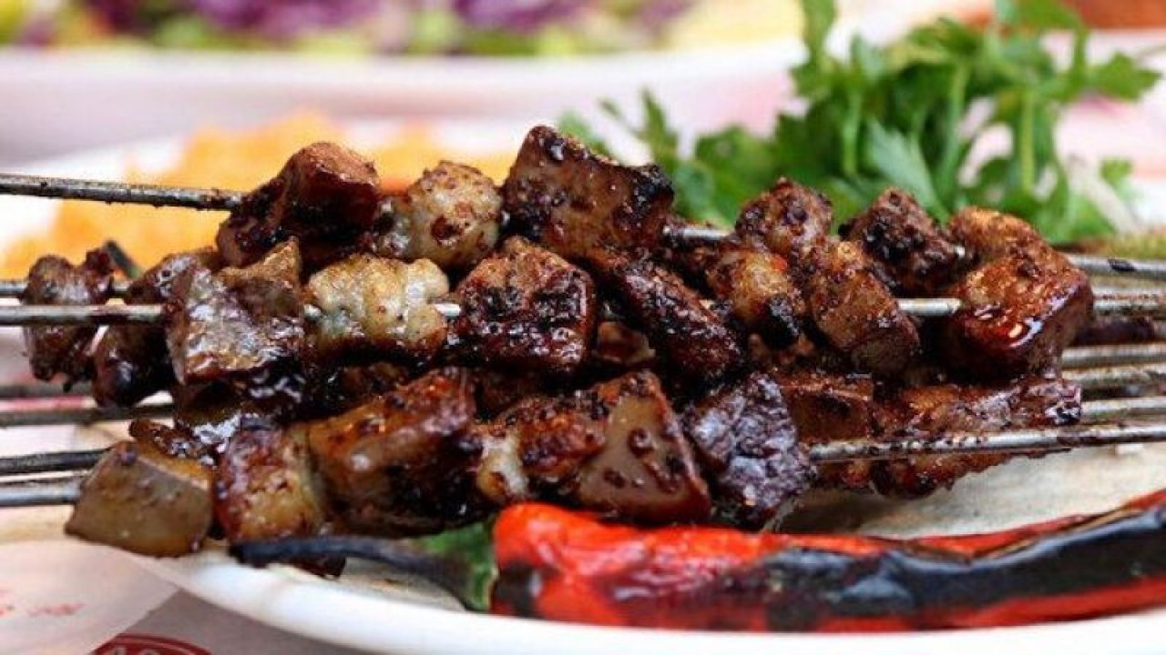 Antep Ciğer Kebabından Ne Zaman Urfa, Diyarbakır ve Adana Yemişte VAZGEÇMİŞ!  Antep'in ciğer kebabı tadıyla kokusuyla NEREDE YENİLİR? Antep Ciğer Kebabı Nasıl Yapılır?