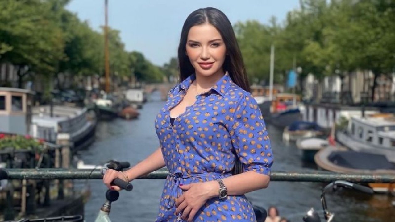 Esra Ezmeci'yi Şoke Eden Paylaşım! Kocam Cinsel Organını Pembeye Boyadı, Doktor Tavsiyesi Dedi! Sosyal Medya Sallandı!