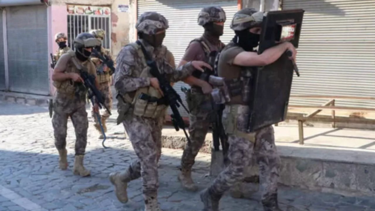 Gaziantep’te terör operasyonu: 9 gözaltı