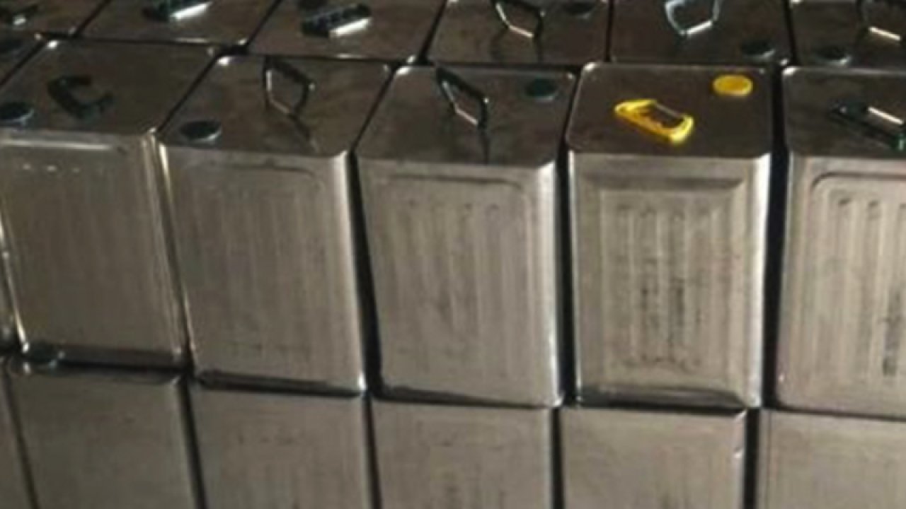 PAHALI ŞEHİR Gaziantep'te Zeytinyağı'nın Tenekesi Bin 400 TL'ye Ulaştı! 2 saat uzakta Hatay'da Zeytinyağının Tenekesi Bin 100 TL