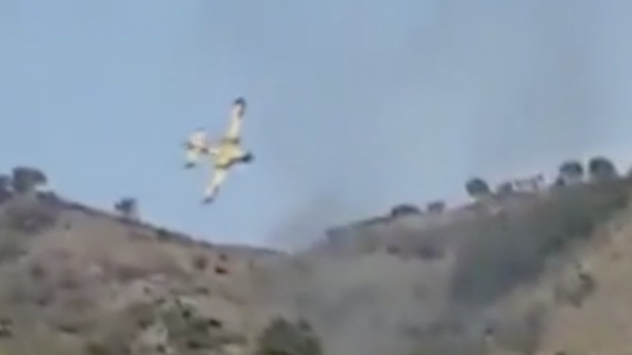 İtalya’da Canadair CL-415 tipi yangın söndürme uçağı düştü