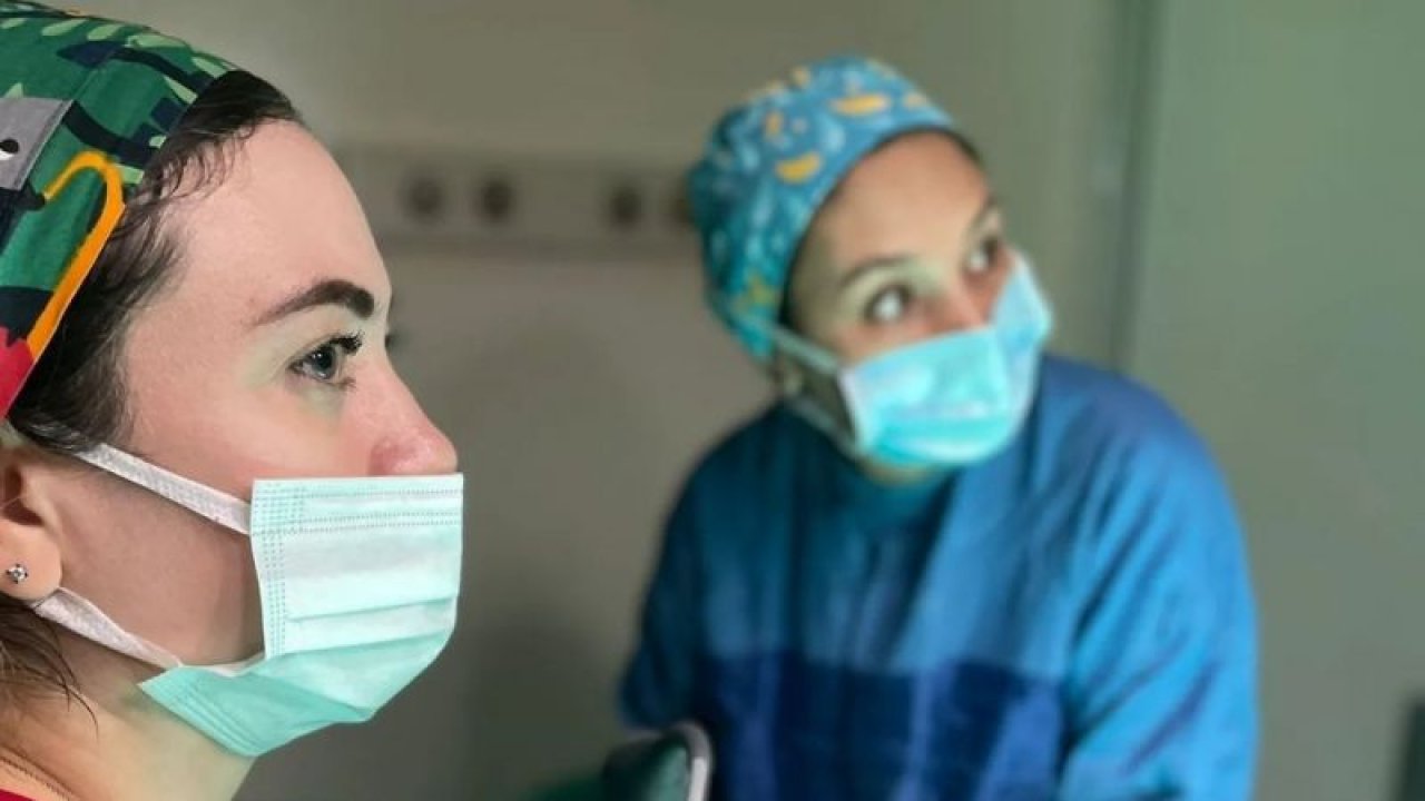 Burun Estetiği Nedir? Rinoplasti Ameliyatı Zor mu? Op. Dr. Emine Şakalar Yanıtlıyor!