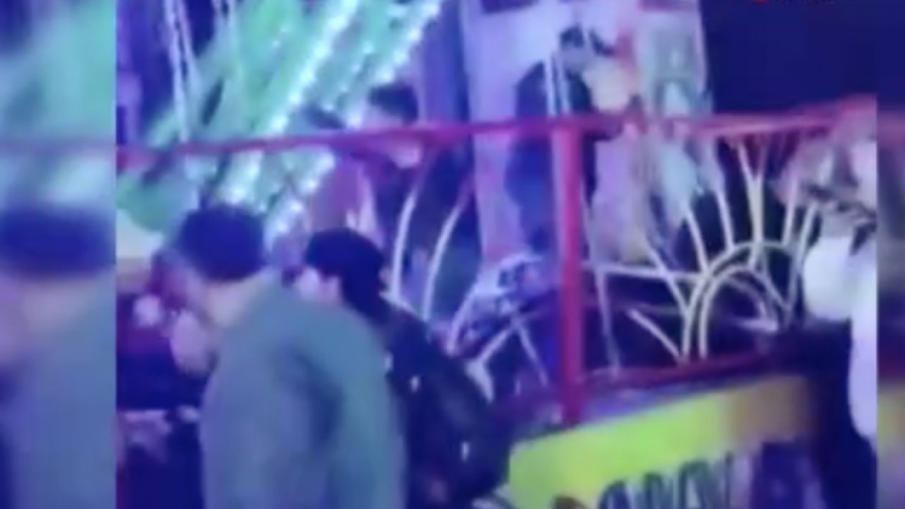 Lunaparkta eğlence aracı uçan sandalye yere çakıldı