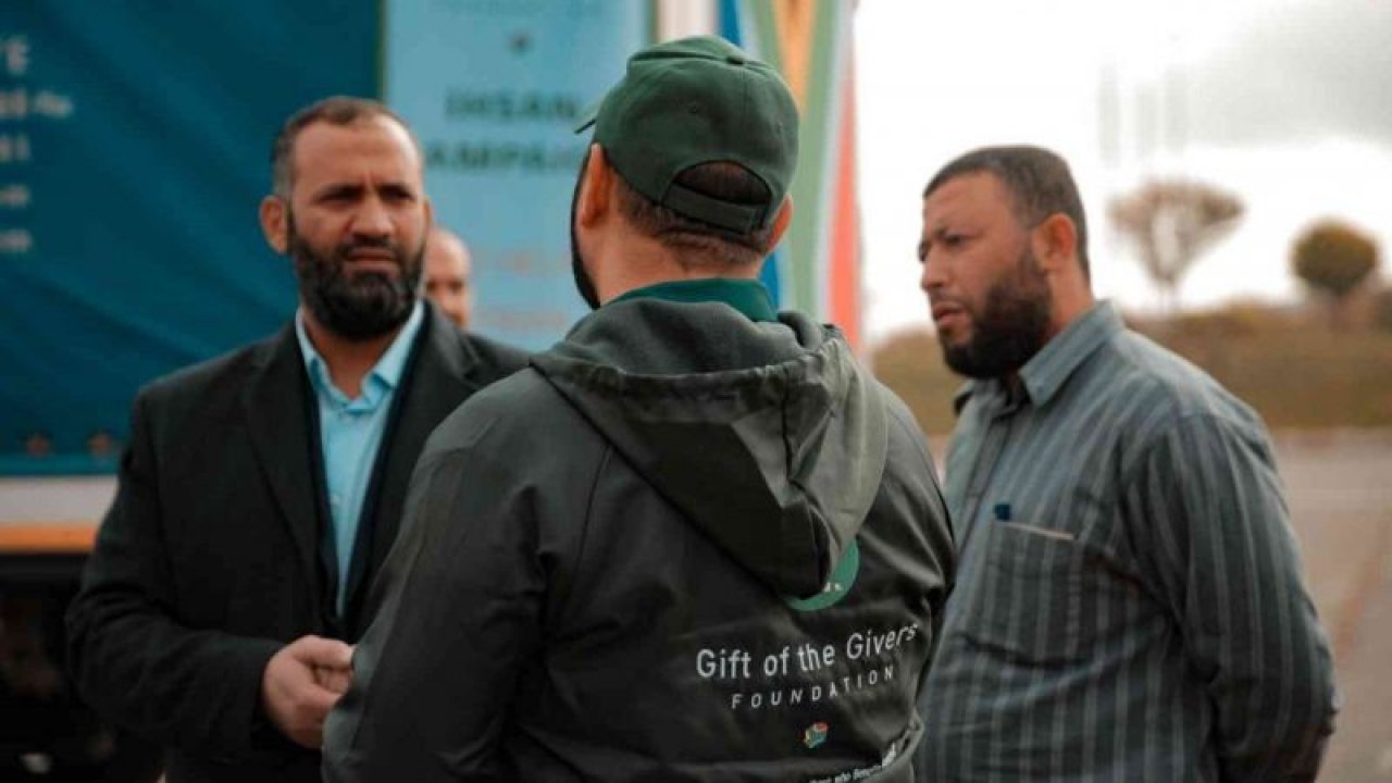 Gaziantep'ten Suriye’ye 27 tırlık yardım konvoyu