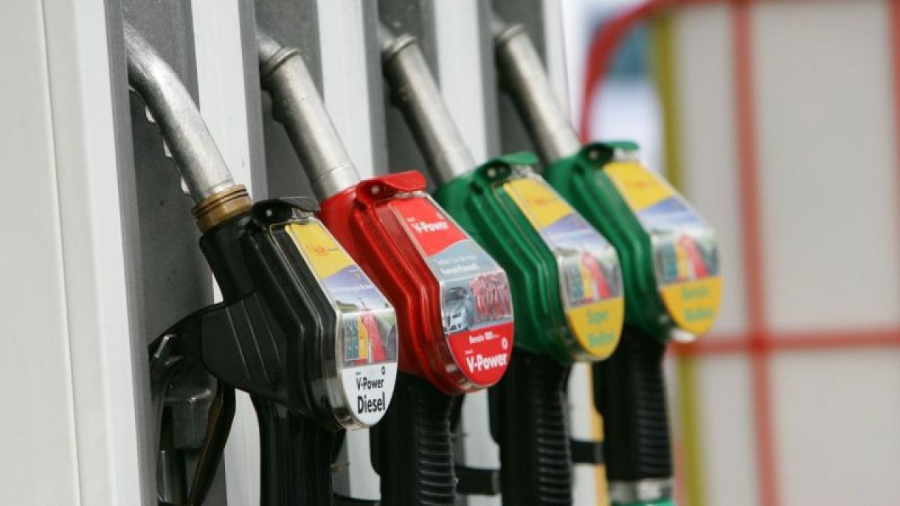 Petrol Fiyatları Düştü! Gözler Akaryakıt Tabelalarına Çevrildi! Akaryakıta İndirim Gelecek Mi? İşte 21 Kasım Gaziantep, İstanbul, İzmir Ve Ankara Akaryakıt Fiyatları