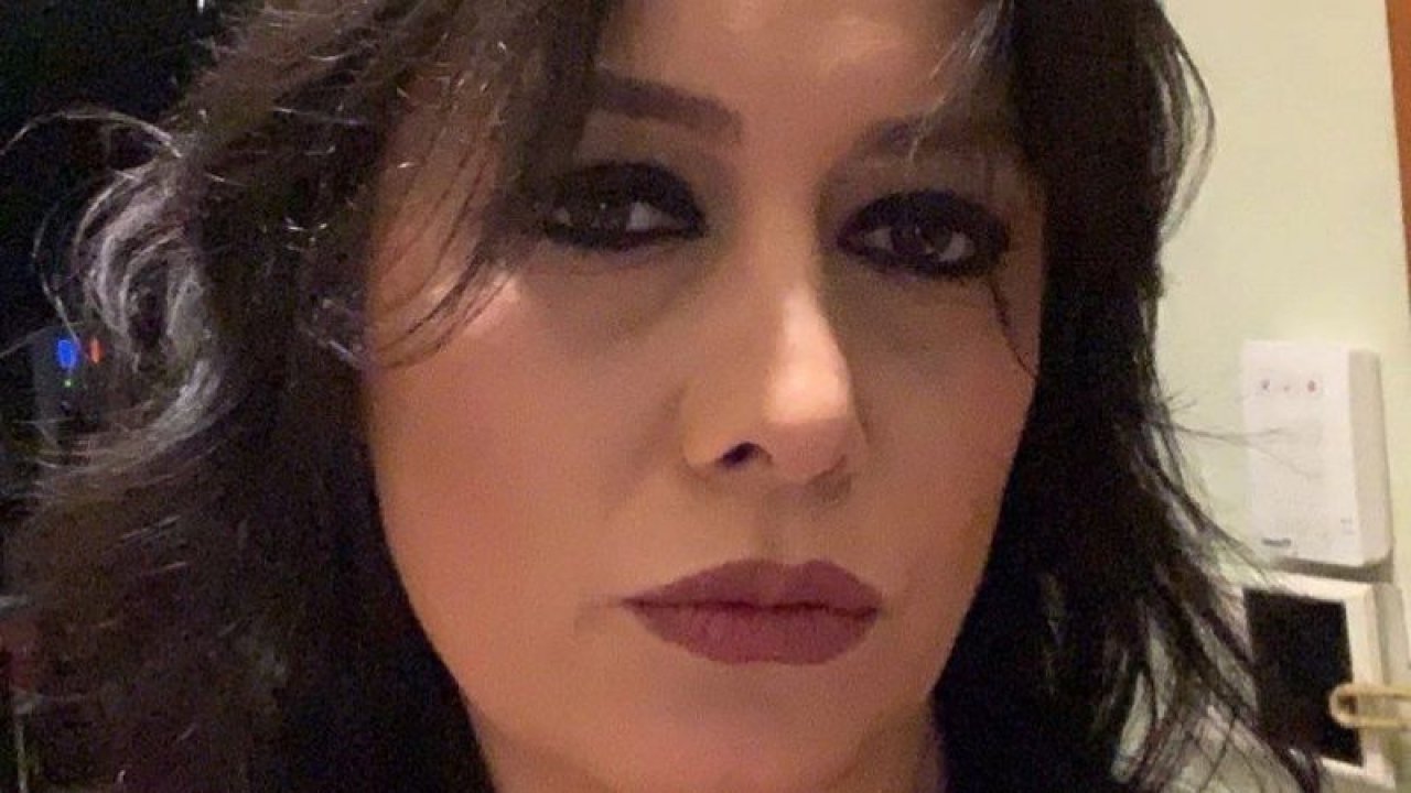 Arsevi Yeter İsyan Etmişti: “Babamın Cenazesine Alkollü Gelip…” Gözler Bir Anda Tuğba Özerk’e Çevrildi! Neler Oluyor?