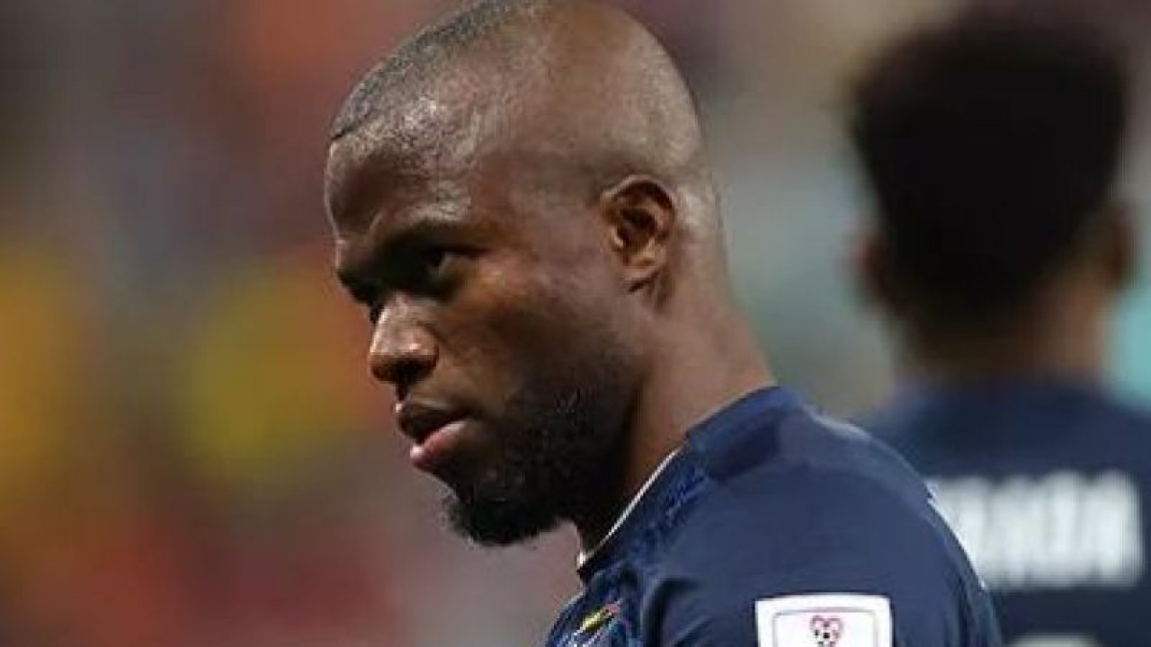 Enner Valencia Dünya Kupasının Durdurulamayan Adamı Fenerbahçeli ENNER VALENCİA...   Hollanda ve Ekvador, 1-1 Berabere Kaldı. Enner Valencia 3. Golünü Attı... Maç Özeti
