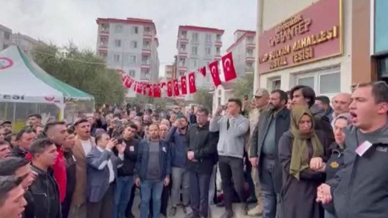 Gaziantepli Şehit Teğmen Duabey Onur Öztürkmen'in silah arkadaşlarının okuduğu marş tüyleri diken diken etti... Video Haber
