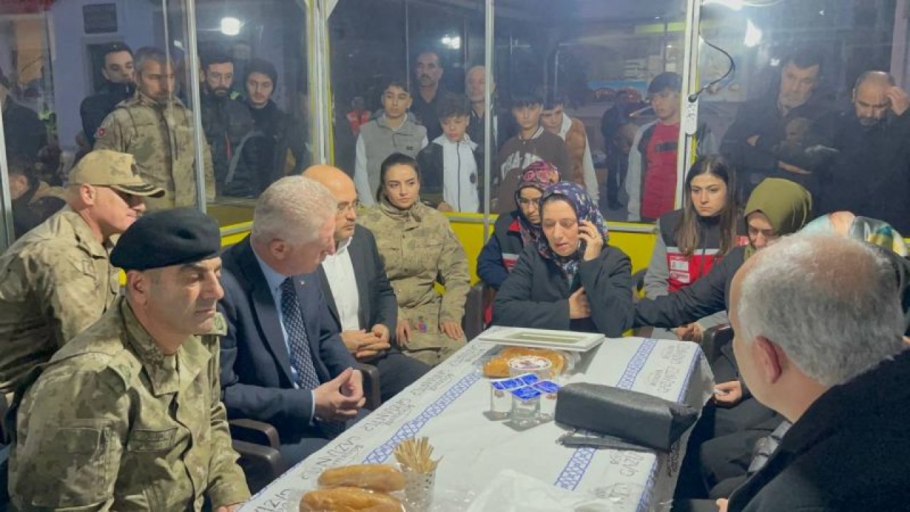 Gaziantepli ŞEHİT TEĞMEN  Duabey Onur Öztürkmen'nin Annesi  Gülcan Öztürkmen ile Diyanet İşleri Başkanı Erbaş telefonla görüştü... VİDEO HABER