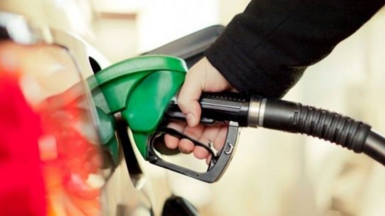 Akaryakıt fiyatları güncellendi! Motorine arka arkaya indirim geldi! Benzinin litresi kaç TL oldu? LPG'de indirim var mı? 1 Aralık 2022 Gaziantep, İstanbul, İzmir, Ankara akaryakıt fiyatları