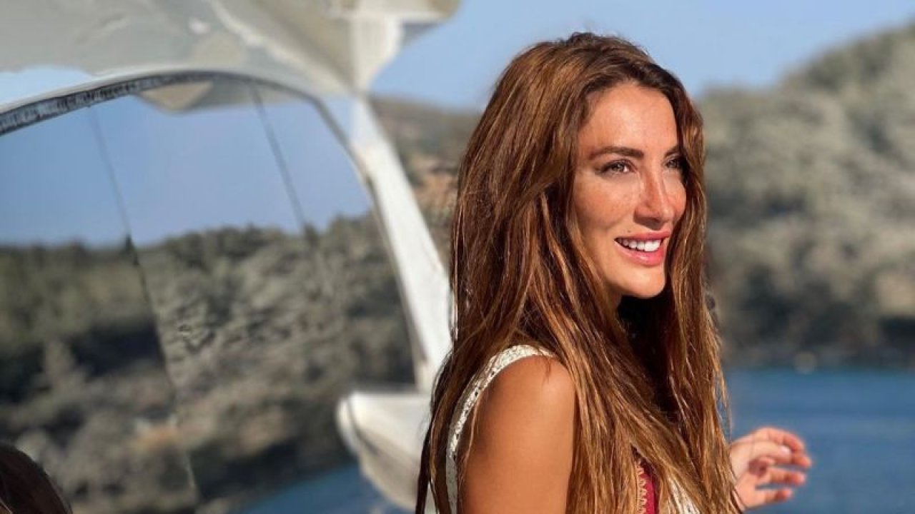 Survivor’ın İlk Kadın Şampiyonu; Arka Sokaklar’ın Bahar’ıydı! Merve Oflaz’ın Verdiği Pozlar Instagram’ı Alev Alev Yaktı! “Doğal Güzellik Mi Desem?”