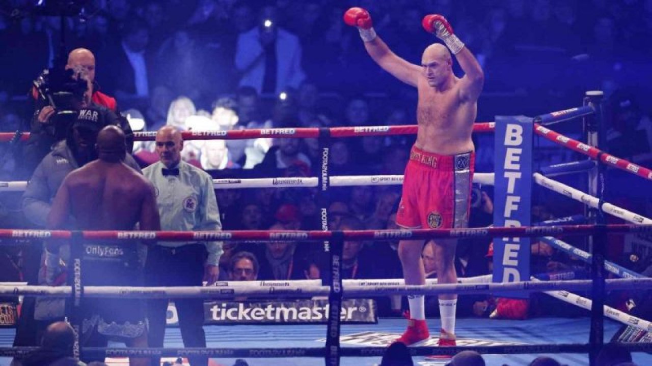 Tyson Fury, Derek Chisora’yı devirdi ve WBC ağır sıklet kemerini korudu
