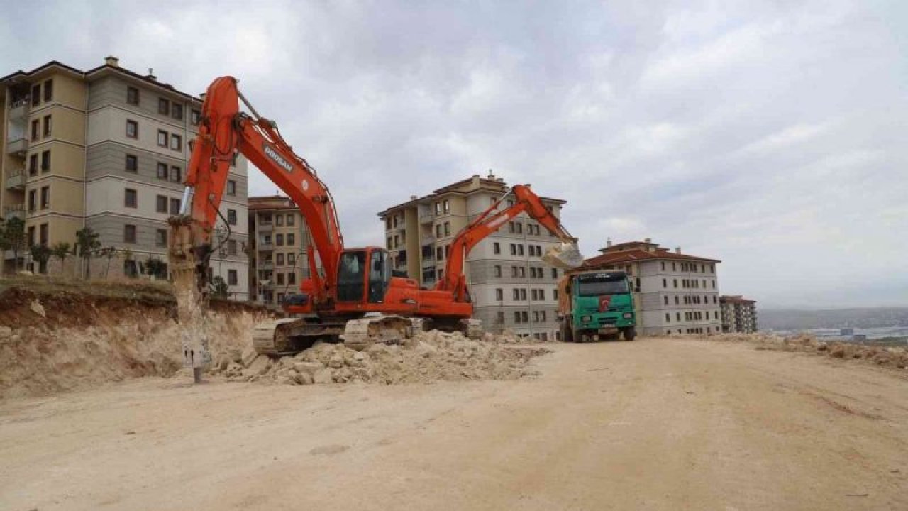 Başkan Fadıloğlu mahallelinin alternatif yol talebini anında çalışma başlatarak karşıladı