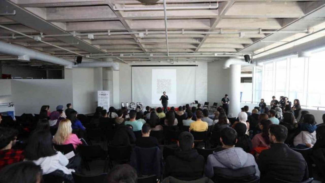 Gaziantep Büyükşehir Belediyesi ev sahipliğinde Tech time Siber Güvenlik ve Yapay Zeka zirvesi düzenlendi