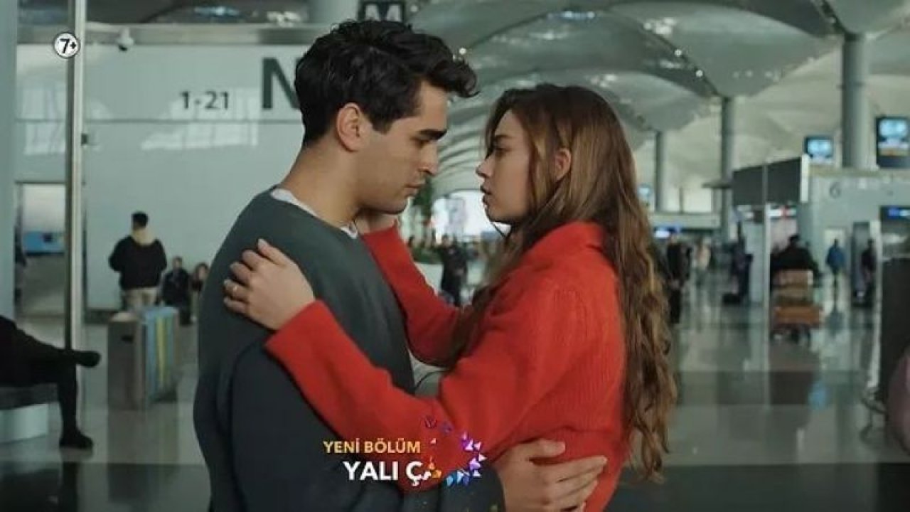 Gaziantep'te Çok Tartışılan Yalı Çapkını Dizisinden Bir Öpüşme Sahnesi Daha Sızdı; Yapımcıların Eli Kolu Resmen Titredi! Neler Oluyor? Meğer Ferit…