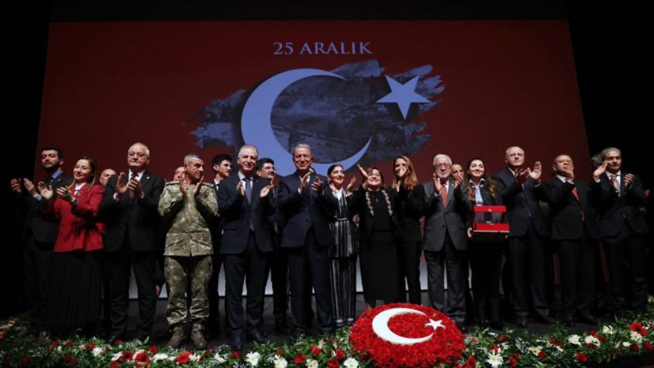 Milli Savunma Bakanı Hulisi Akar GAZİANTEP'TE! Gaziantep'in düşman işgalinden kurtuluşunun 101'inci yıl dönümü töreninde! Milli Savunma Bakanı Akar 'ANTEP SAVUNMASI'NI ANLATTI'