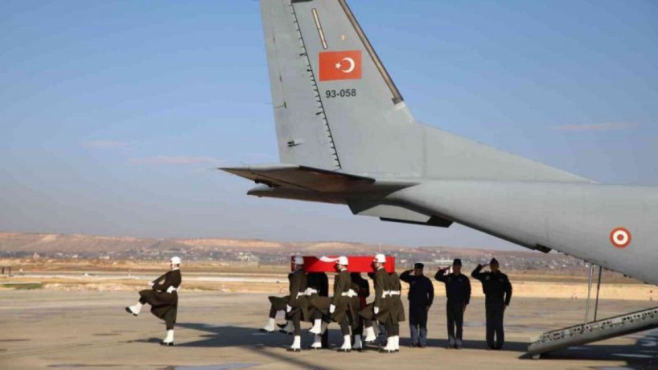 Şehit Piyade Sözleşmeli Er Korkmaz’ın cenazesi Gaziantep’e getirildi