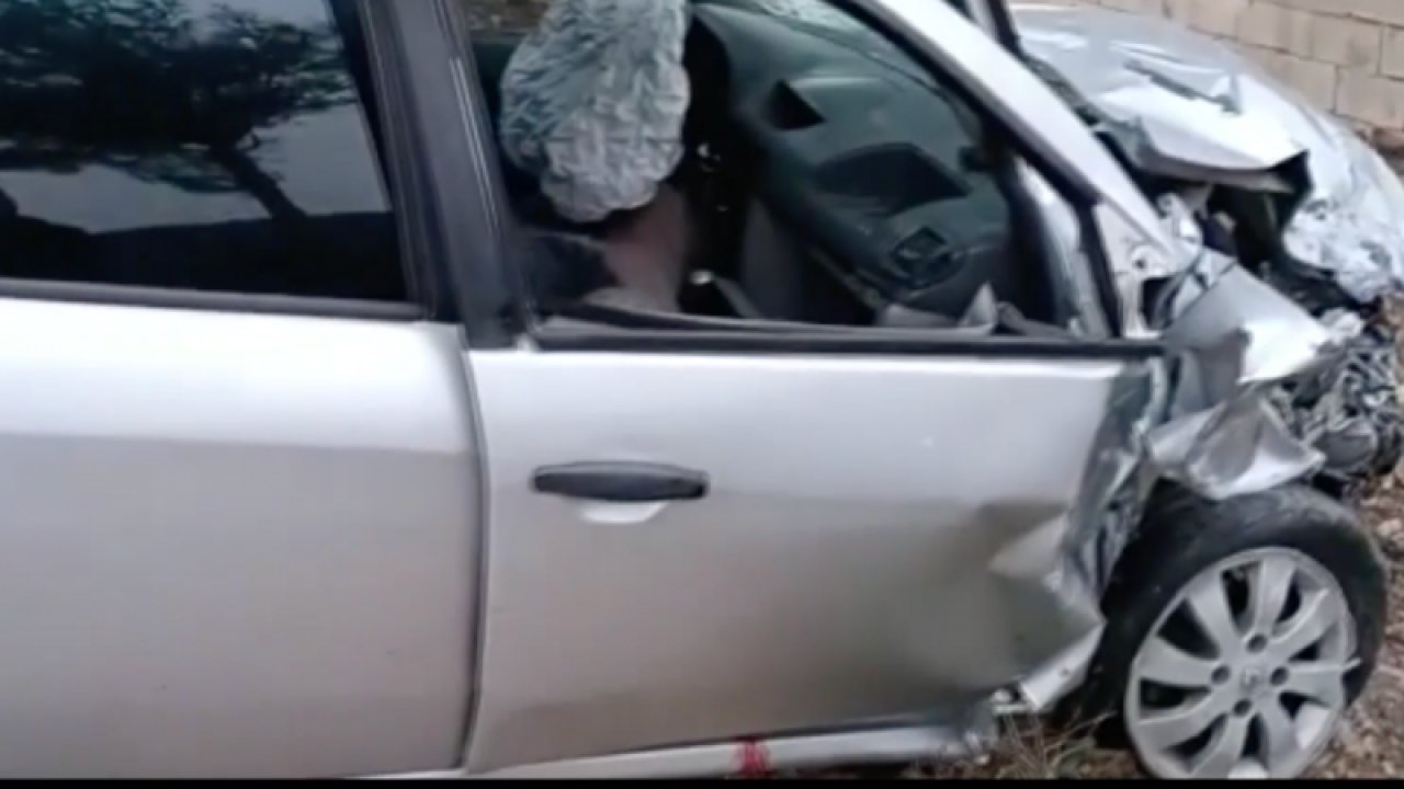 Gaziantep'te kamyonet ile otomobilin çarpıştığı kazada 2 kişi yaralandı